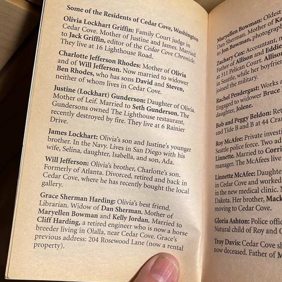 📚2/$14; 3/$16; 4/$18; 5/$20 ADD $2 for any additional books! ENJOY📚📚📚 - Picture 3 of 9